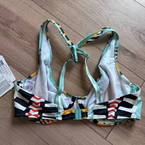 Freya Bikini Swimsuit Top Underwire J Hook Bassline NWT 34DD - Picture 5 of 8